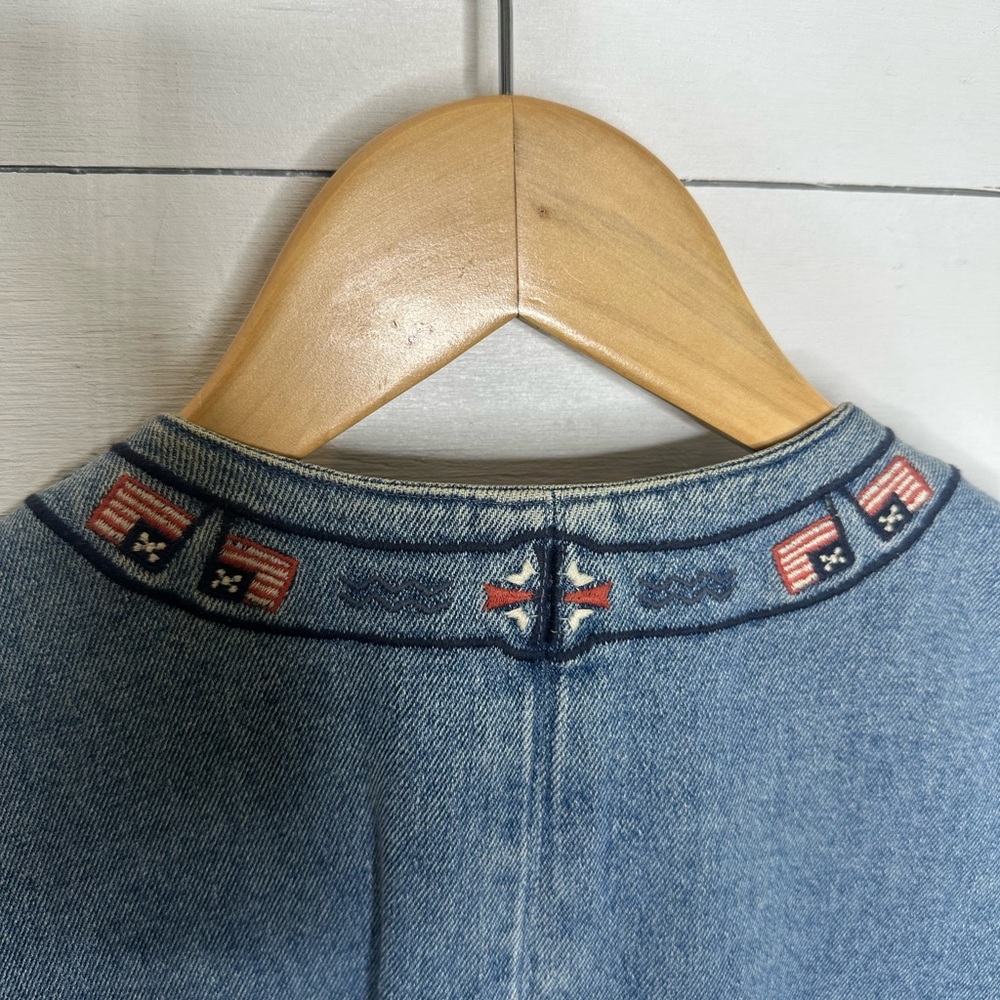 **SOLD**Vintage Americana Western Denim Vest | Embroidered Horses, Eagle & Flags - Picture 7 of 8